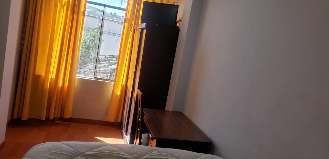 A Un Minuto Del Aeropuerto Sientase Como En Casa 쿠스코 외부 사진